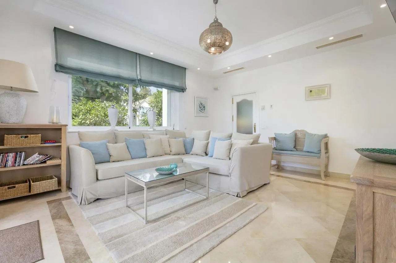 Villa La Quinta 5 Bedroom Villa With Heated Pool San Pedro de Alcántara
