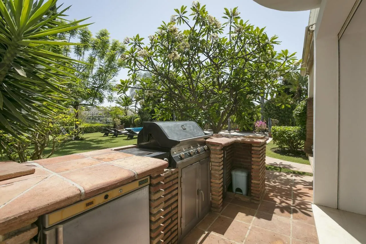 Villa La Quinta 5 Bedroom Villa With Heated Pool San Pedro de Alcántara