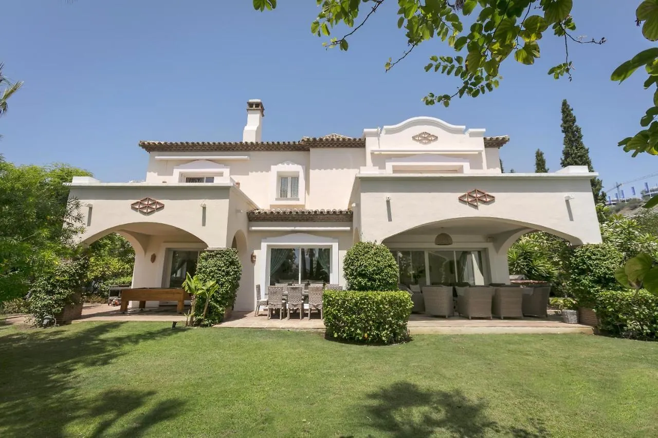 Villa La Quinta 5 Bedroom Villa With Heated Pool San Pedro de Alcántara
