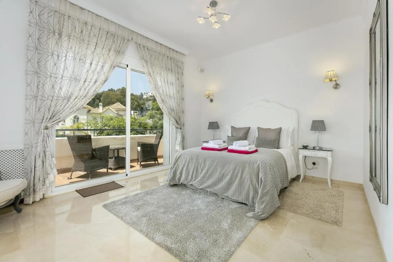 Villa La Quinta 5 Bedroom Villa With Heated Pool San Pedro de Alcántara